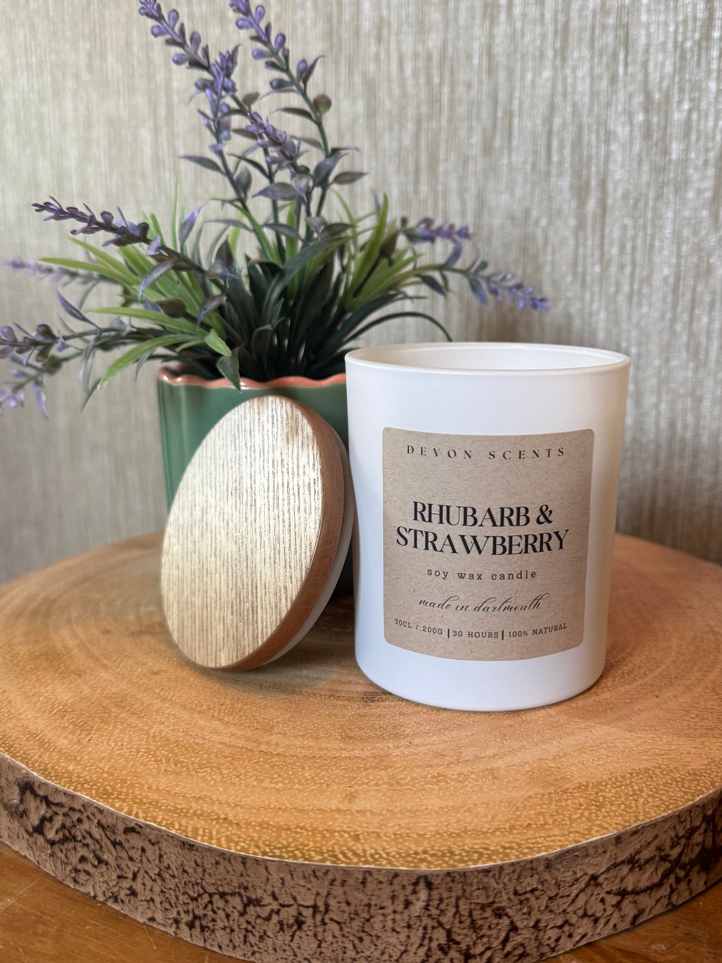 30cl Rhubarb & Strawberry Candle