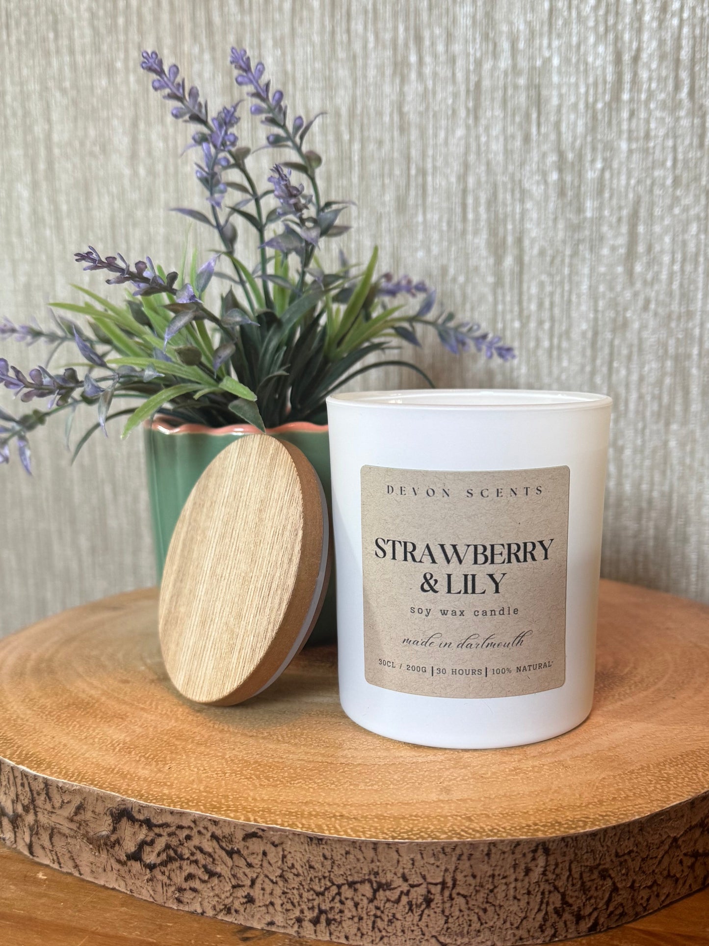 30cl Strawberry & Lily Candle