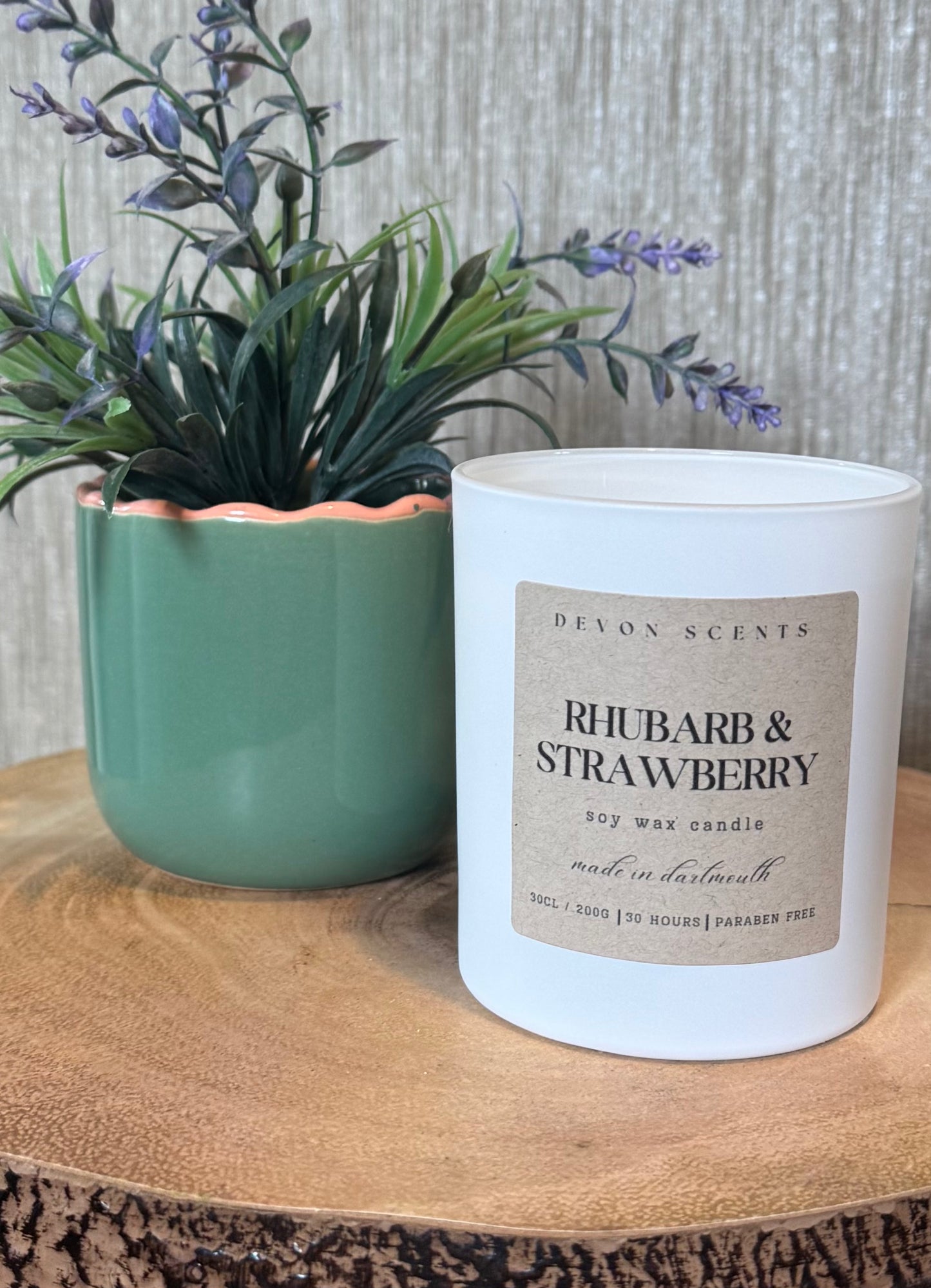 30cl Rhubarb & Strawberry Candle