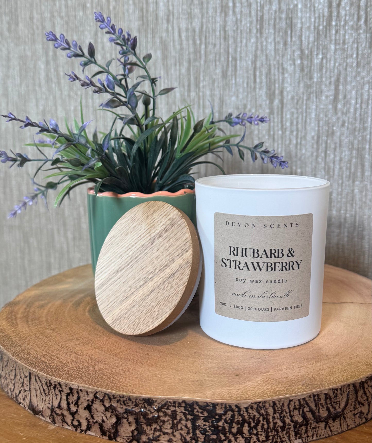 30cl Rhubarb & Strawberry Candle