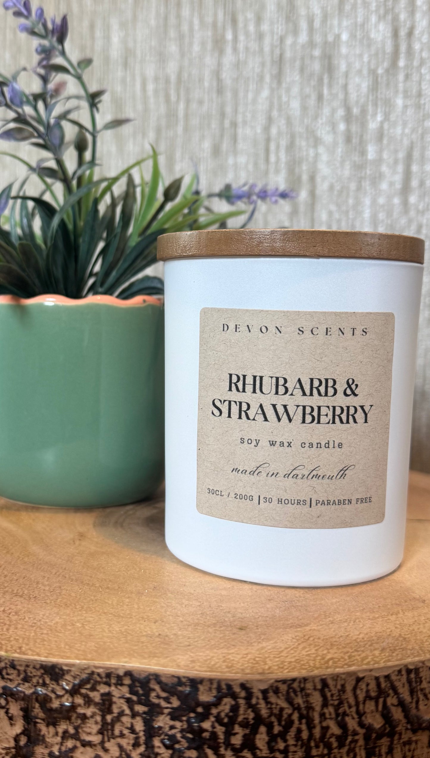 30cl Rhubarb & Strawberry Candle