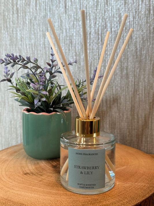 Strawberry & Lily Reed Diffuser