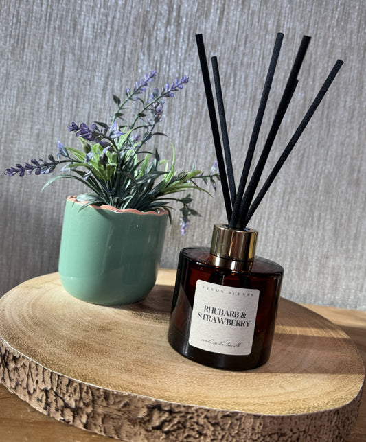 'Rhubarb & Strawberry' Amber Reed Diffuser